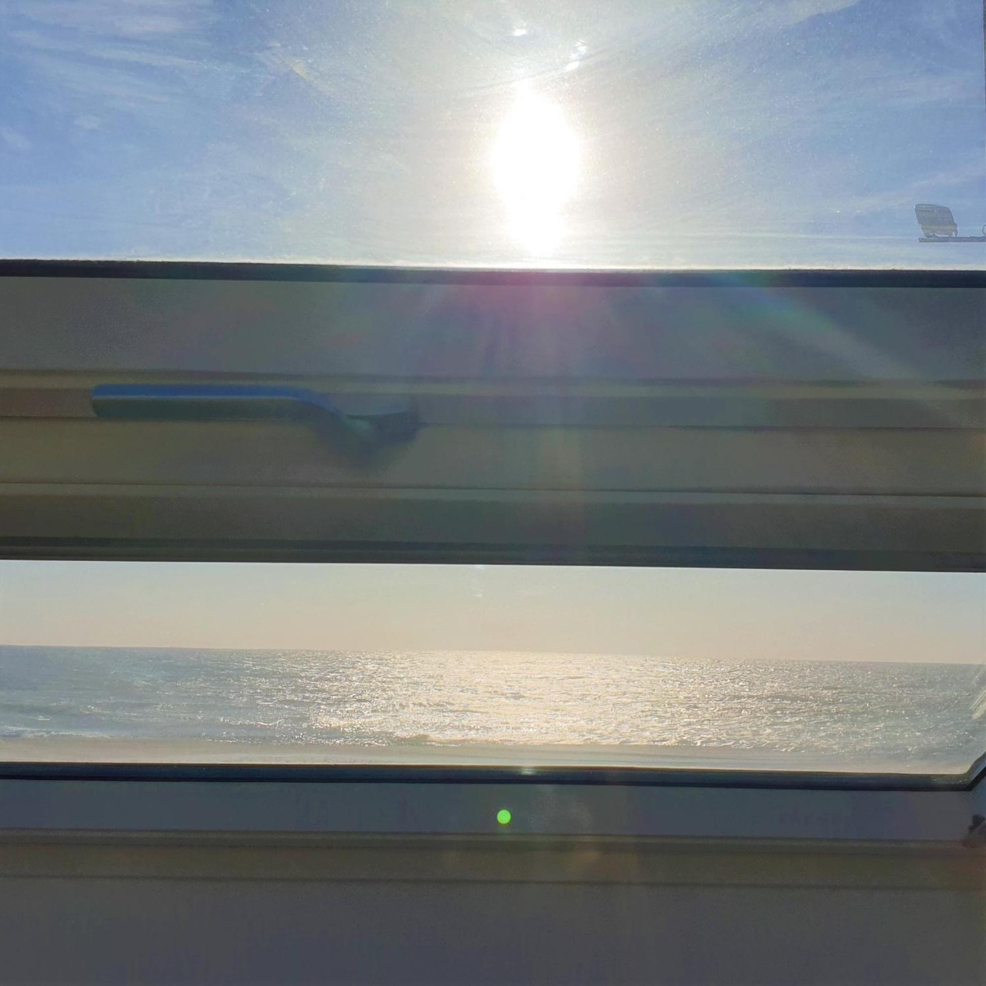 The Shore @ Atlantic Beach - Waterfront Beach House, Tiny Pool, Terrasse エスピーニョ エクステリア 写真
